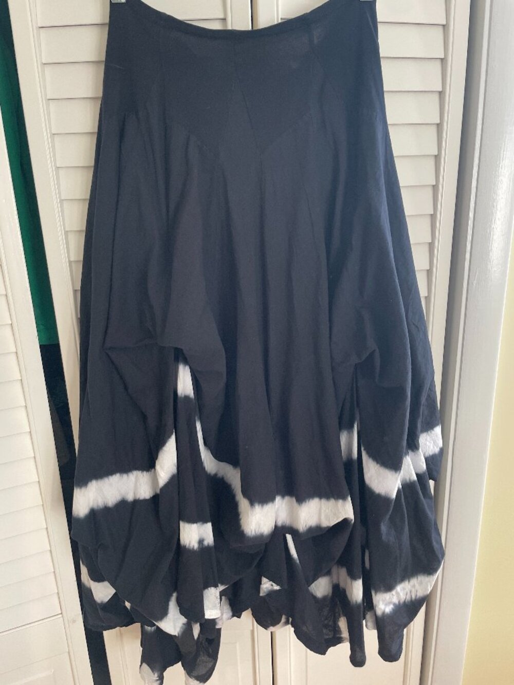 Long skirt 100% cotton. Hand dyed.